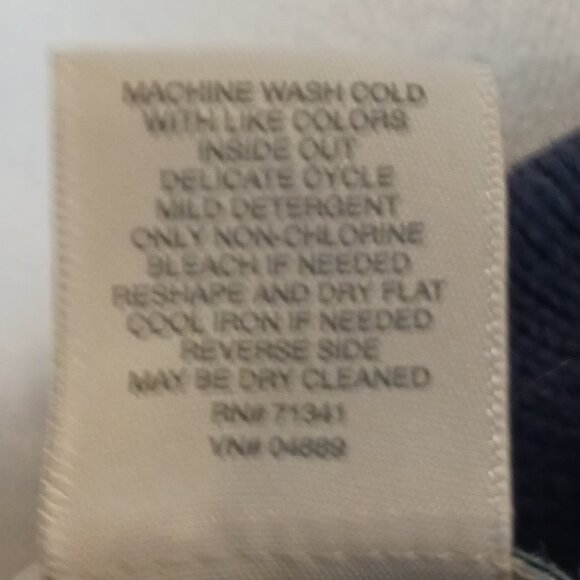 L.L. Bean, 100% Cotton, Nordic Fair Isle Sweater, 1/4 Zip, Black/White, Med.-Reg - Picture 13 of 16